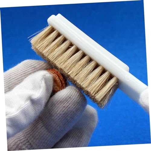 4pcs Rock Climbing Brush Sturdy Handle and Coarse Boar Hair for Cleaning of Climbing Holds and Bouldering Stones Portable Rock Brush for Outdoor and Indoor Use