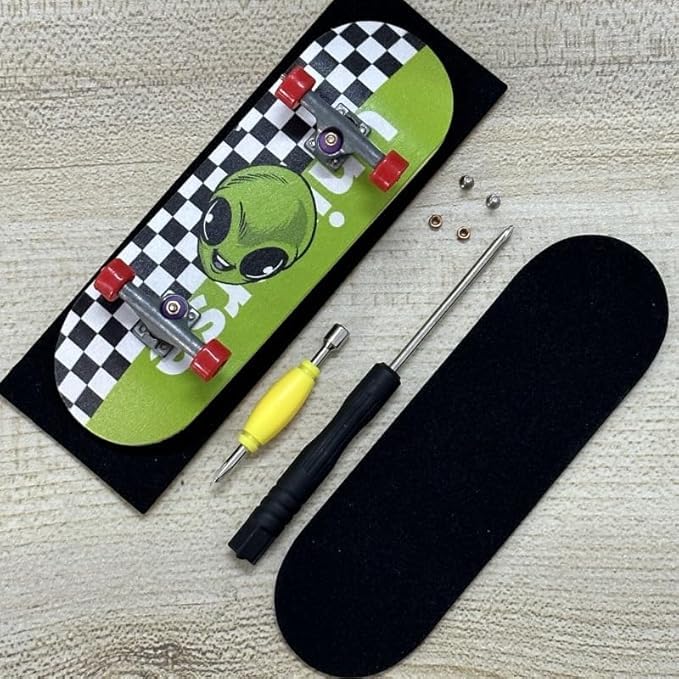 32mm Fingerboards Pro Complete Professional Wooden Finger Board Mini Skateboard 5 PLY with Bearing Wheels (003)